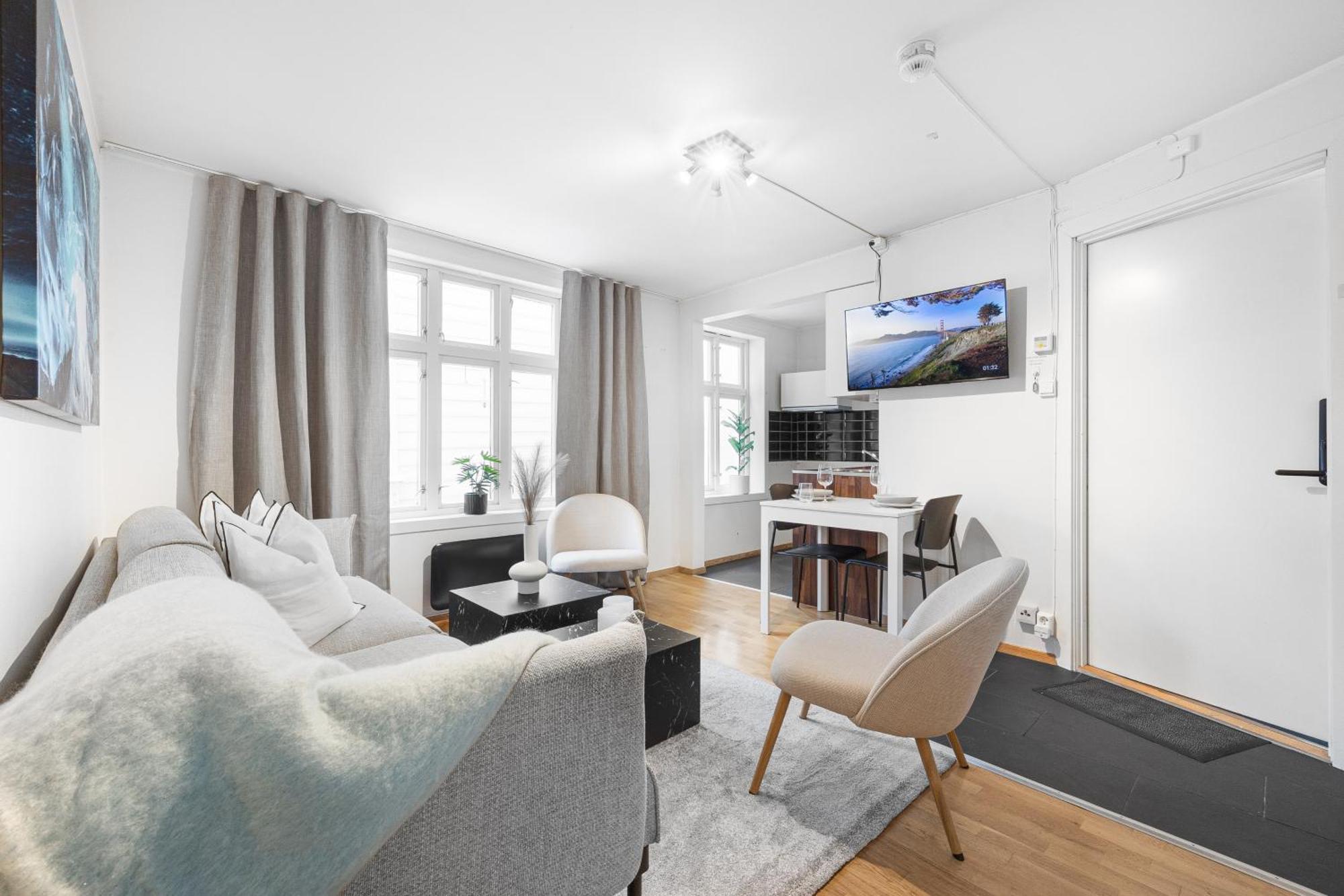 Homerentals Apartments - Behind Bryggen & Historic Cobblestone Streets - 2 Floor Renovated From February 2025 ベルゲン エクステリア 写真