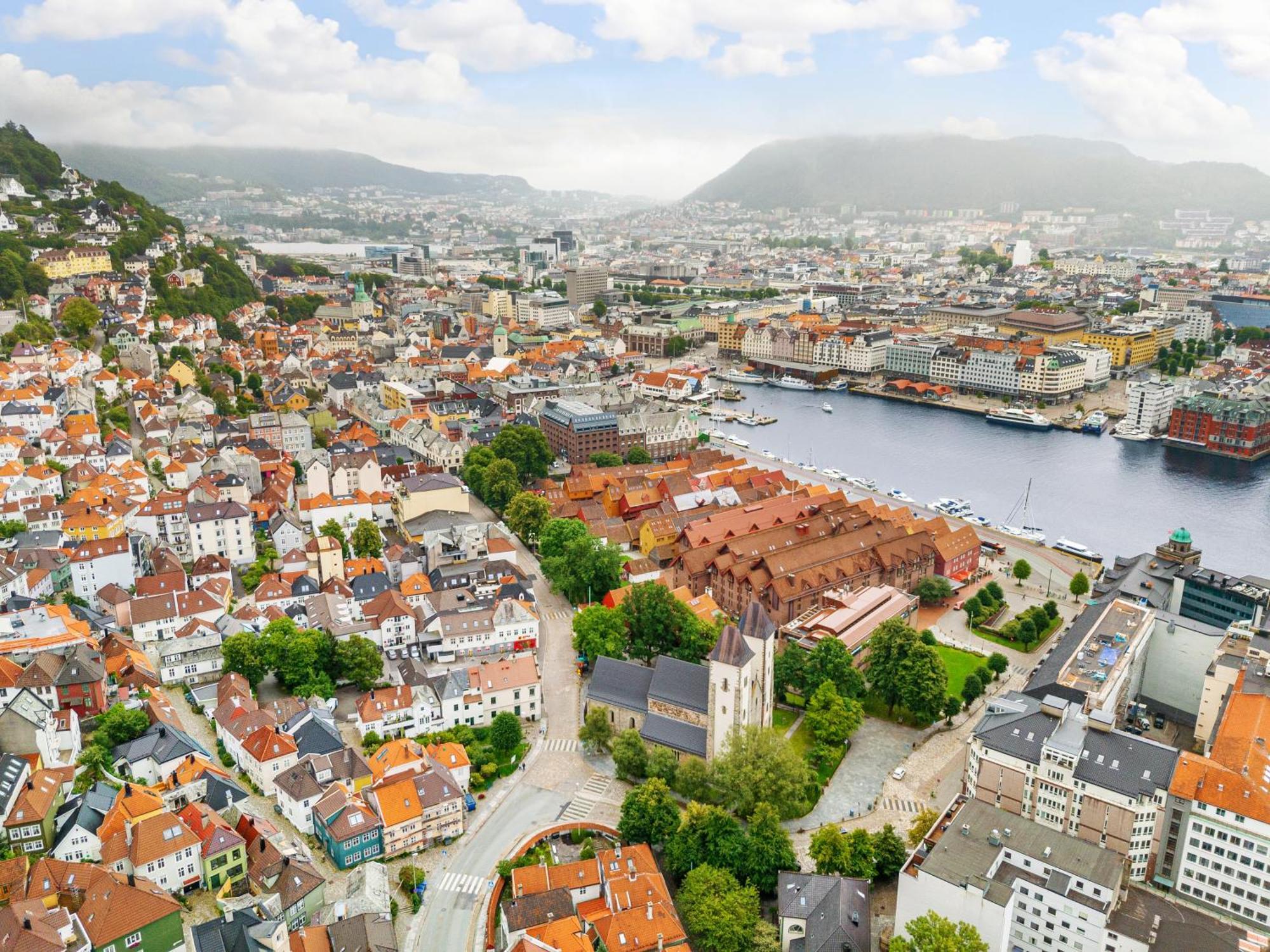 Homerentals Apartments - Behind Bryggen & Historic Cobblestone Streets - 2 Floor Renovated From February 2025 ベルゲン エクステリア 写真