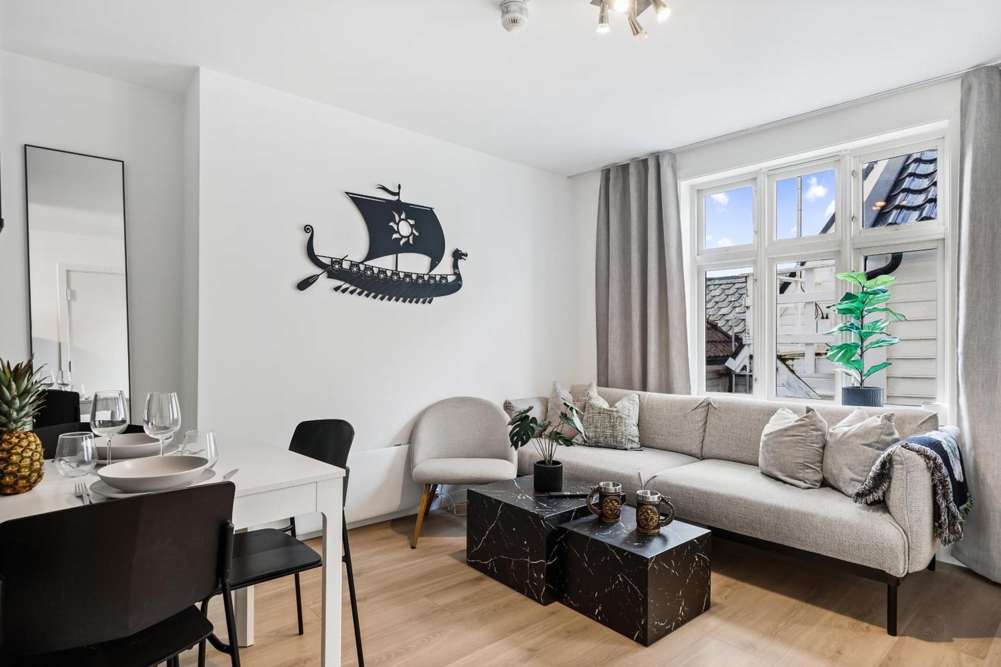 Homerentals Apartments - Behind Bryggen & Historic Cobblestone Streets - 2 Floor Renovated From February 2025 ベルゲン エクステリア 写真